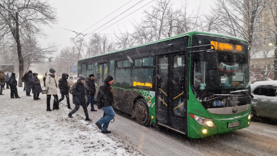 Как будут ходить автобусы в новогодние выходные в Алматы