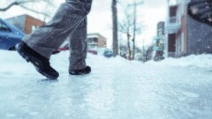 Астанада көктайғақ: апта басынан бері көшеде 600 адам дене жарақатын алды
