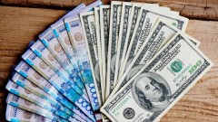 15 қыркүйекте Қазақстанда рубль мен доллар қанша тұрады?