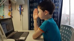 Астанада колледж студенттері мен мектеп оқушылары қашықтан оқуға ауыстырылды