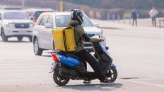 Алматыда мопедтердің қатысуымен болатын жол апаттарына көп жағдайда кім кінәлі?