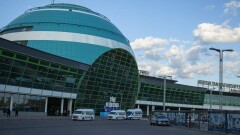 57 миллион теңгенің зергерлік бұйымын елге әкелу үшін кеденшіге пара берген адам ұсталды