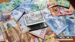 15 қазан күні Қазақстанда доллар мен рубль қанша тұрады?