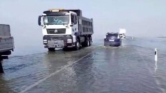 Қазақстанда су тасқыны салдарынан 411 шақырым республикалық тас жол жабылды