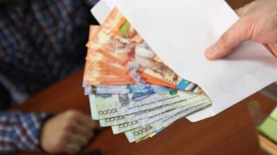 Қазақстанда пара алған адамды ұстап бергендер арасында 4 миллион теңге алғандар бар