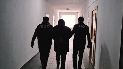 "Құқық бұзушылықтарды түсірдім". Семейде 60 теміржол жұмысшысы блогер бопсасының құрбаны болды
