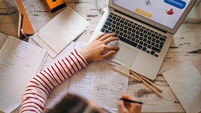 Астанада екінші ауысым оқушылары қашықтан оқиды