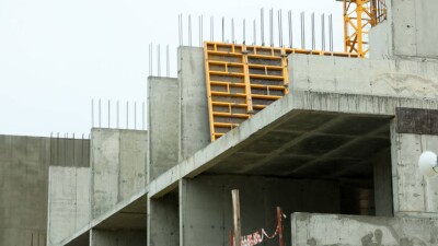 Үлескерлерден 4,3 млрд теңге ұрлаған: Қашқын алаяқ Ресейден Қазақстанға қайтарылды