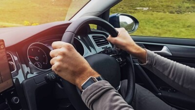 Рөлі оң жақтағы көліктерді Қазақстанға бөлшектеп әкелуге тыйым салынбақ