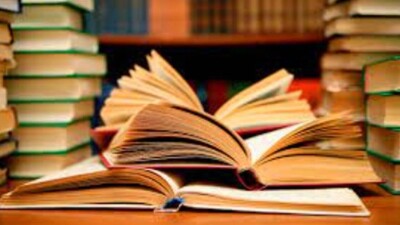 "Техникалық қате". Абай ауданының әкімдігі Тоқаев туралы әлі жазылмаған кітаптарды 20 млн теңгеге қалай сатып алғанын түсіндірді