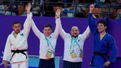 Қытайда өткен Азия пара ойындарында қазақстандық дзюдошылар алтын және күміс жүлде иеленді