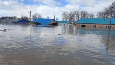 Су тасқынымен күресу үшін Атырау облысына 10 облыстың құтқарушылары келді