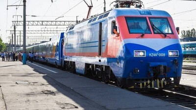 Қазақстанның оңтүстігінде екі теміржолшы пойыздың астына түсіп, қаза тапты