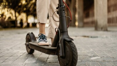 Қазақстанда электр самокаты мен мопед жүргізушілерін жаппай тексеру басталды