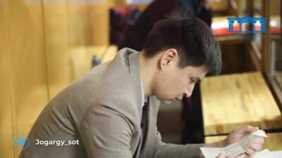 "Бұл – бұзылған төртінші есік". Байжанов жанжал кезінде Бишімбаевтың өзін қалай ұстағанын айтып берді