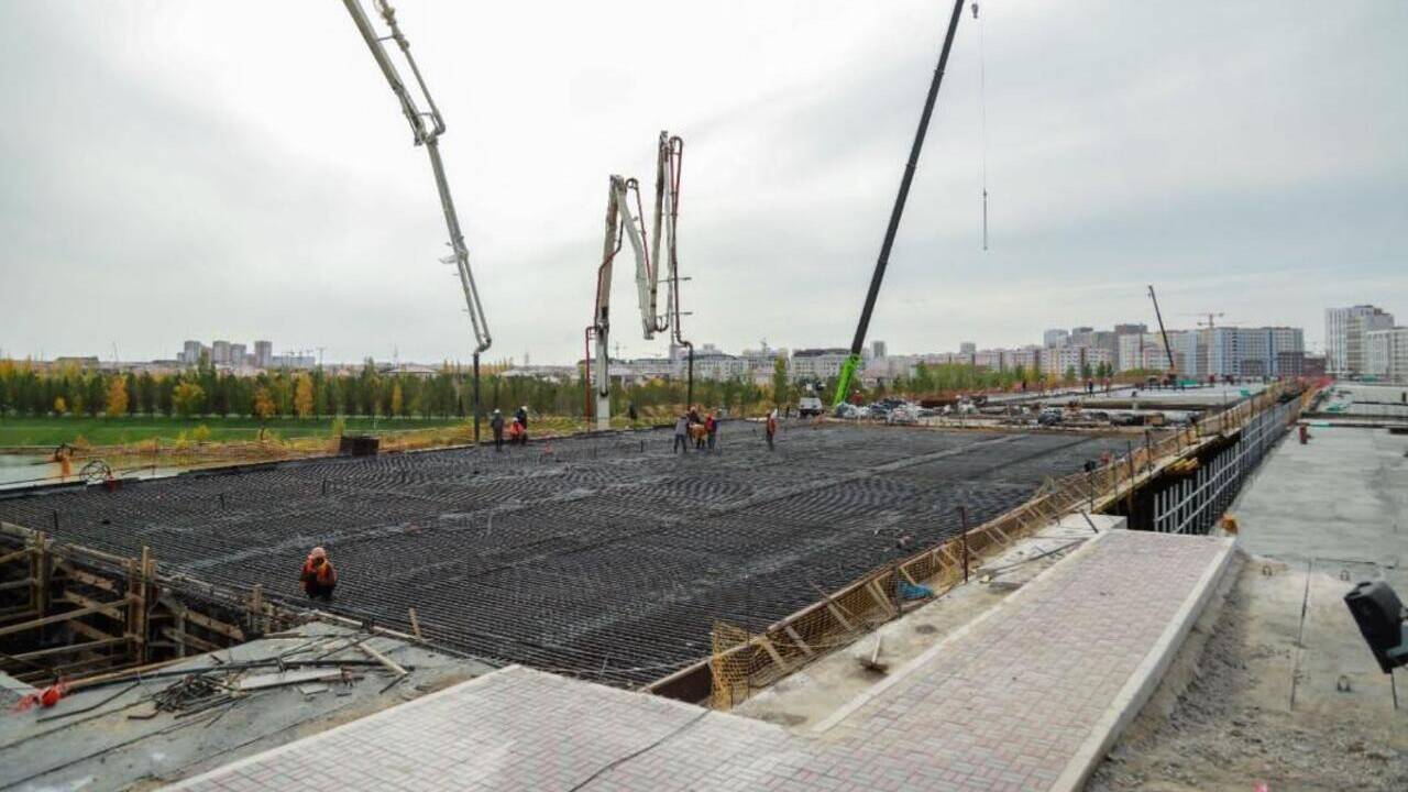 Астанада Тәуелсіздік даңғылында көпір үстіндегі қозғалыс қазан айының соңында ашылады