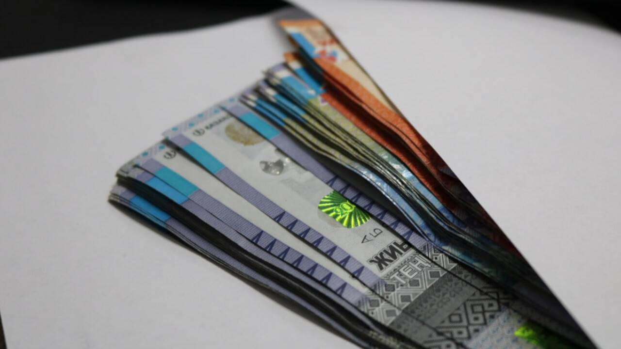 Ұлытау өңірінде археологтардан пара алған шенеунік сотталды