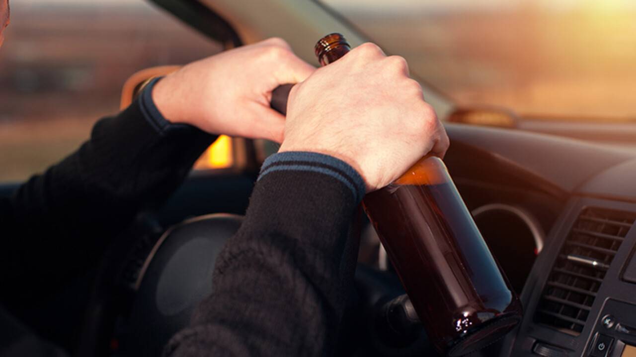 Ақмола облысында көлікті мас күйде басқарған полицей ұсталды