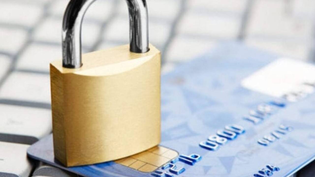 Ұлттық банк аз ғана қарызы бар азаматтардың шотын бұғаттамау туралы ұсынысты қолдады