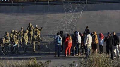 Миграционный кризис в США может сделать Демократическую партию непобедимой? Мнение Бориса Надеждина и других экспертов