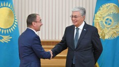 Токаеву рассказали о строительстве завода по производству "зелёного" водорода в Мангистауской области
