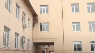В ВКО разрушается здание районной поликлиники, построенное всего 10 лет назад