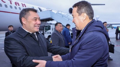 Президент Кыргызстана Садыр Жапаров прилетел в Астану