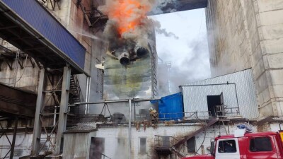 Стали известны предварительные причины пожара на элеваторе в ВКО