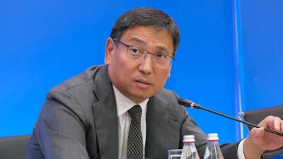 Аким Алматы перенёс встречу с жителями Медеуского района из-за схода грунта на жилые дома