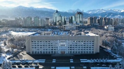 Президент посетил здание акимата города Алматы, восстановленное после январских событий