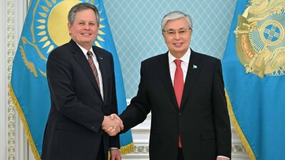 Касым-Жомарт Токаев принял американского сенатора Стива Дэйнса