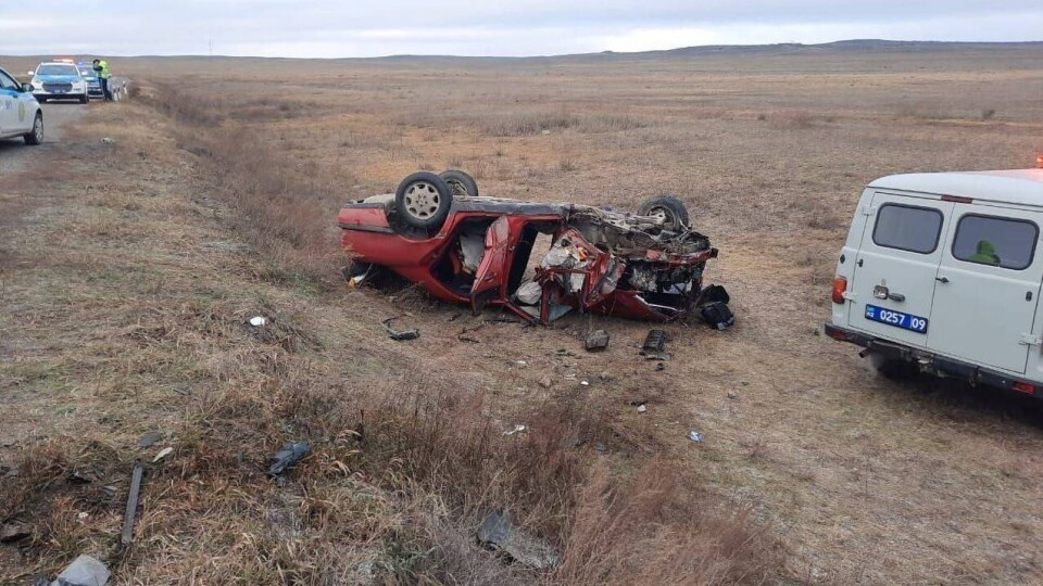 Два человека погибли в ДТП на трассе в Карагандинской области