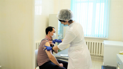 Коронавирусқа қарсы екпе алған қазақстандықтар ағзасында поствакциналық антиденелердің бар-жоғын тексере алады