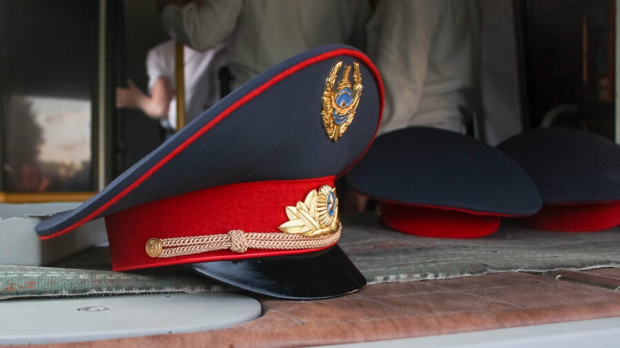 "Жұмабектің бажасымын": Полиция майоры қызметінен босатылды