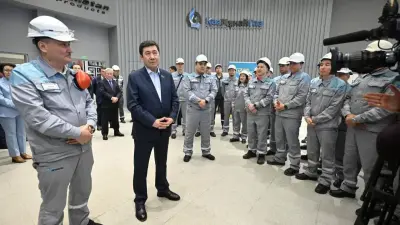 Работники крупного нефтеперерабатывающего завода "КазМунайГаза" поддержали проект новой Конституции