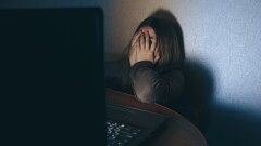 В Казахстане планируют наказывать за сталкинг