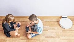 Родителей обяжут покупать специальные SIM-карты для детей в Казахстане