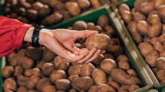 5 кг в одни руки: в супермаркетах Астаны ввели ограничения для покупателей картофеля
