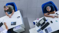 "Можно хоть на заборе писать". Депутат о проблеме защиты персональных данных в Казахстане