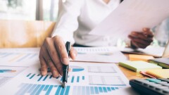 Главного бухгалтера городской поликлиники Атырау осудили за хищение 573 млн тенге