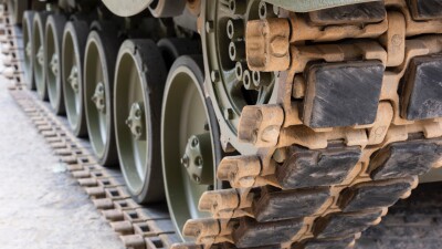 Военная техника упала с трала, спровоцировав ДТП: суд Алматинской области вынес решение