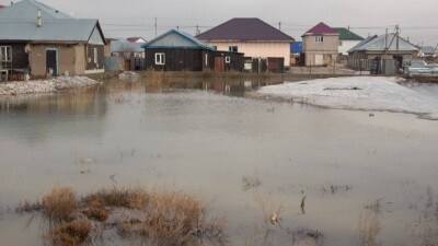 Более трёх тысяч казахстанцев до сих пор не вернулись домой после паводков