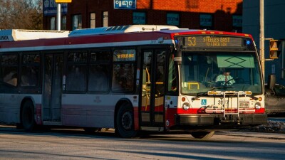 В Астане временно поменяли схемы движения нескольких маршрутов