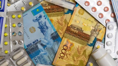 Пожаловаться на завышенную стоимость лекарств казахстанцы могут в мобильном приложении