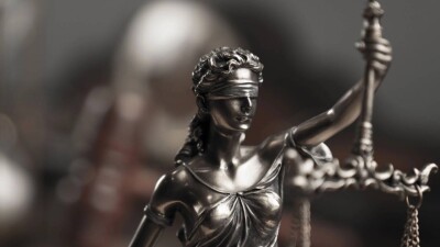 Верховный суд смягчил наказание бухгалтеру, которая украла 613 млн тенге у работодателя