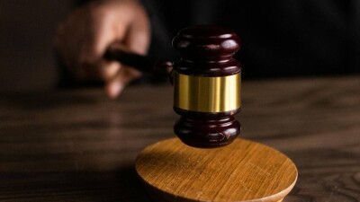 Поймали при получении 2,5 млн тенге: судье вынесли приговор в Атырауской области