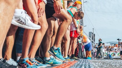 Одному из участников ночного забега в Астане подарят iPhone 15 Pro