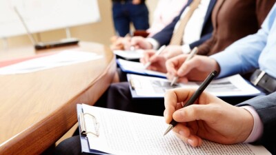 Взроcлые жители Астаны могут записаться на бесплатные курсы казахского языка