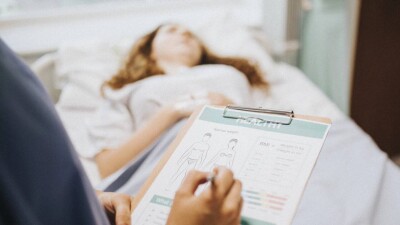 Какие исследования нужно пройти казахстанцам для лечения в стационаре по новому стандарту