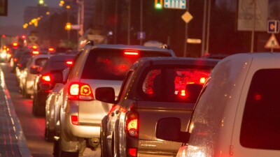 Пробки в мегаполисах: сколько "лишних" авто на дорогах в Астане и Алматы